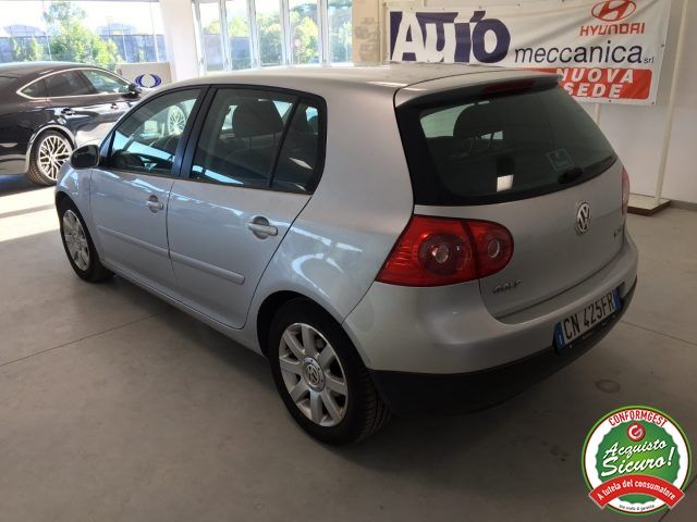 Volkswagen Golf  - Foto 12