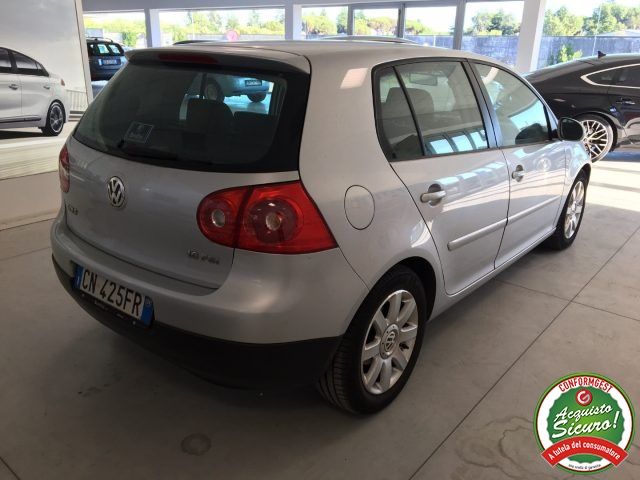 Volkswagen Golf  - Foto 13