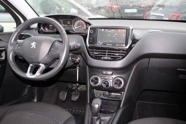 Peugeot 208  - Foto 11