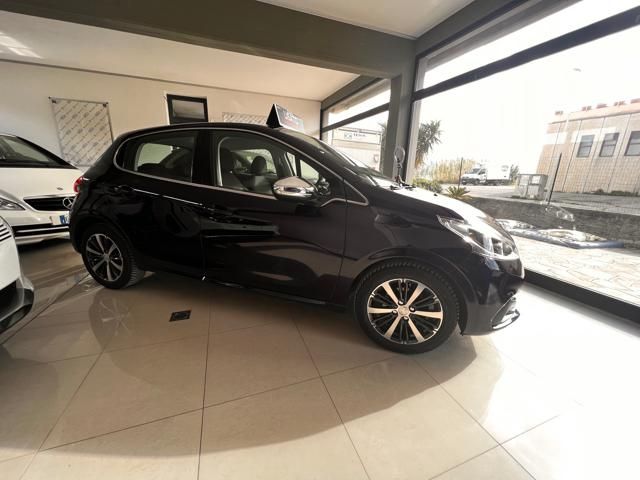 Peugeot 208 208 PureTech Turbo 110 S&S 3p. Allure - Foto 2