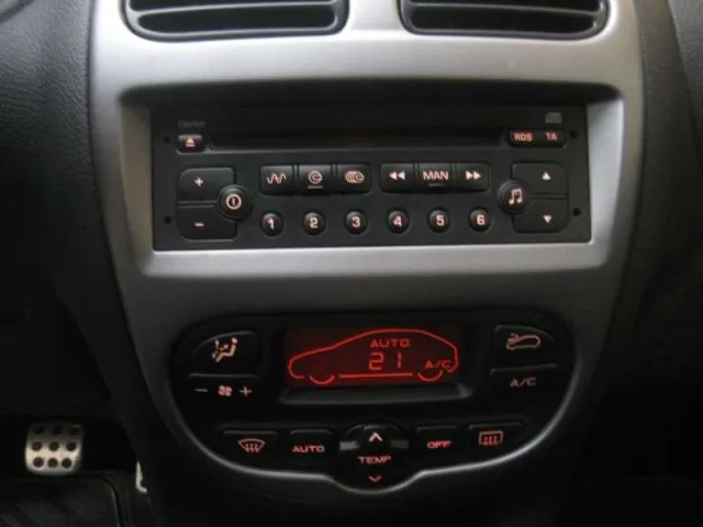 Peugeot 206 1.6 16V CC QUIKSILVER - Foto 18