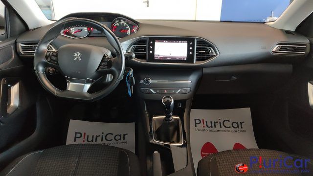 Peugeot 308 1.2 130cv SW Navi CarPlay/AndroidAuto Cruise - Foto 3