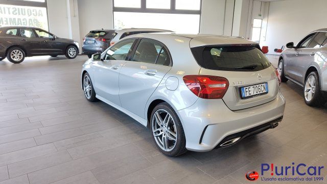 Mercedes-Benz A 180 d Premium Navi LED Pelle/Alcantara 18?EU6B - Foto 9