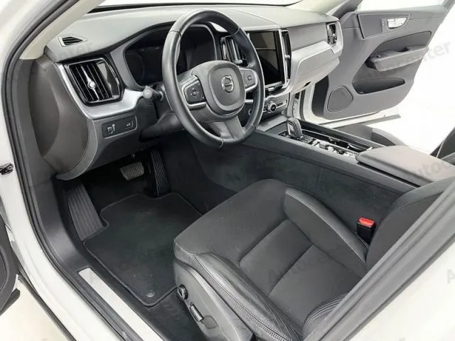 Volvo XC60 B4 (d) AWD Geartronic Momentum Pro - Foto 134