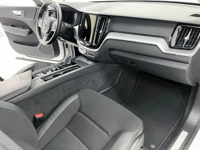 Volvo XC60 B4 (d) AWD Geartronic Momentum Pro - Foto 276