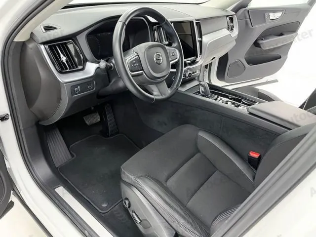 Volvo XC60 B4 (d) AWD Geartronic Momentum Pro - Foto 571