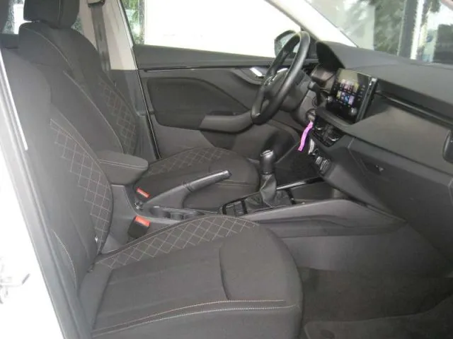 Skoda Kamiq 1.0 TSI 110 CV AMBITION - Foto 44