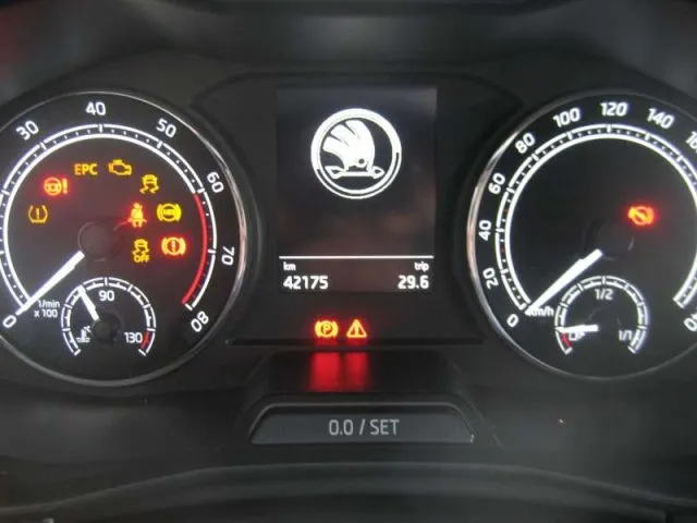 Skoda Kamiq 1.0 TSI 110 CV AMBITION - Foto 55