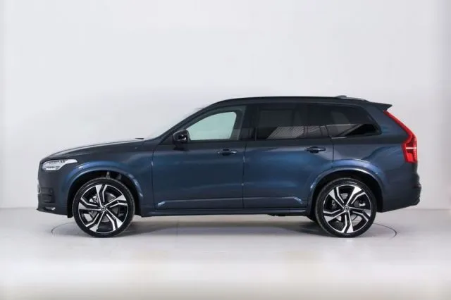 Volvo XC90 B5 (d) AWD Geartronic 7 posti R-design - Foto 30
