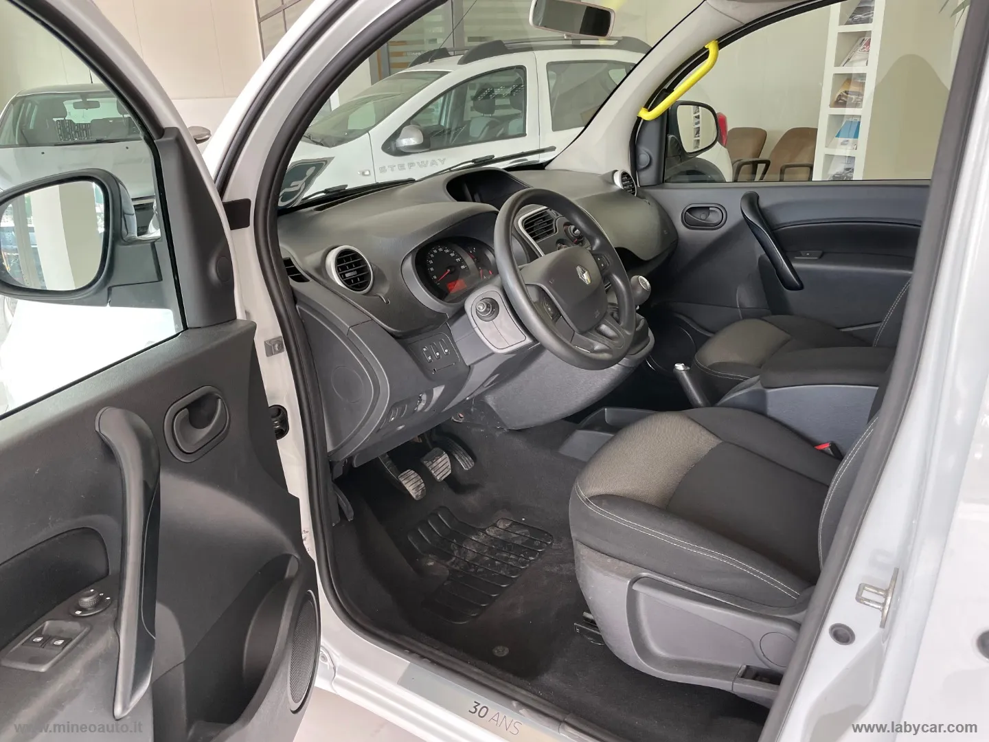 Renault Kangoo Kangoo 1.5 dCi 110 CV TRASPORTO DISABILE - Foto 9