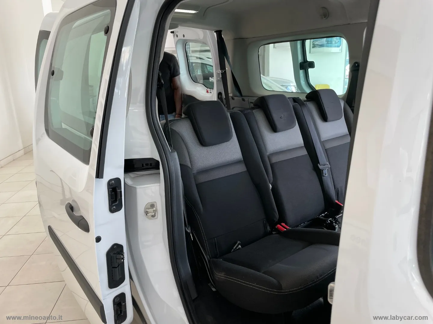 Renault Kangoo Kangoo 1.5 dCi 110 CV TRASPORTO DISABILE - Foto 12