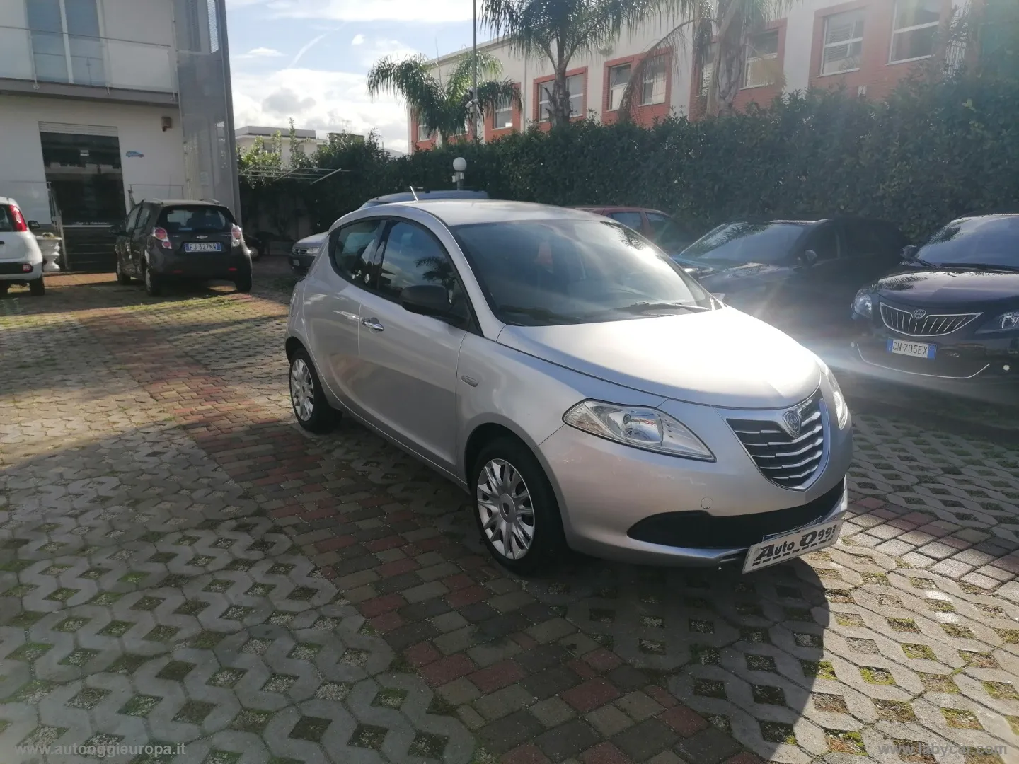 Lancia Ypsilon Ypsilon 1.2 69 CV 5p. GPL Ecochic Gold - Foto 3