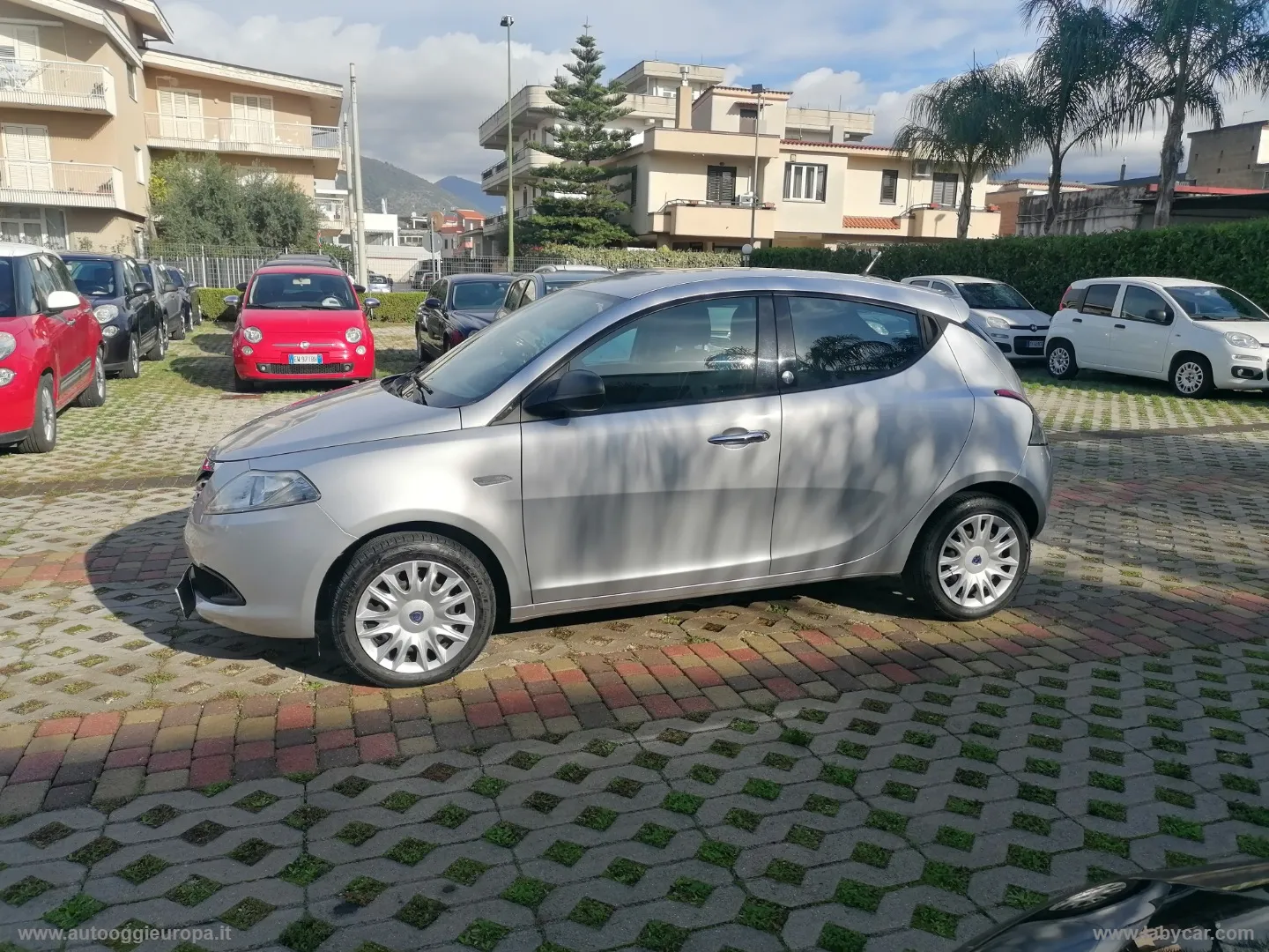 Lancia Ypsilon Ypsilon 1.2 69 CV 5p. GPL Ecochic Gold - Foto 5