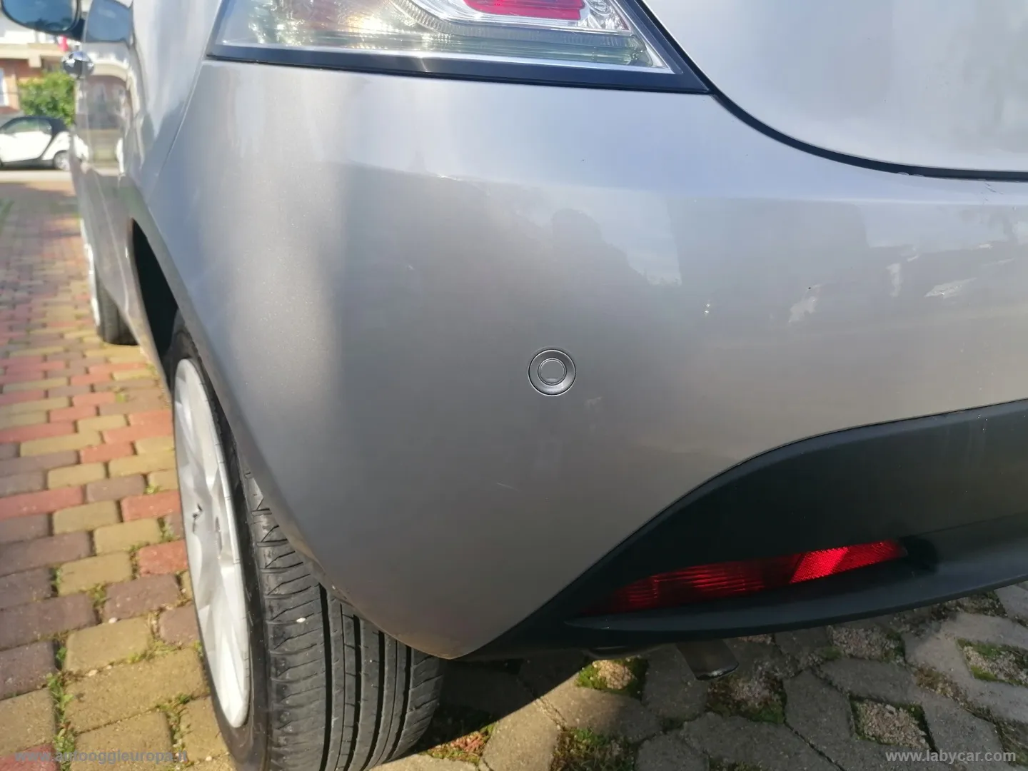 Lancia Ypsilon Ypsilon 1.2 69 CV 5p. GPL Ecochic Gold - Foto 9