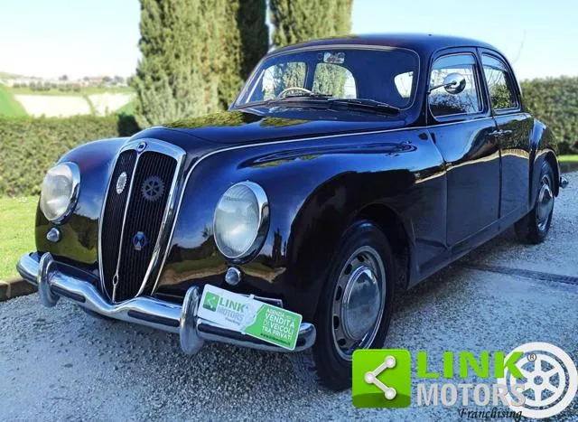 Lancia aurelia - dettaglio 1