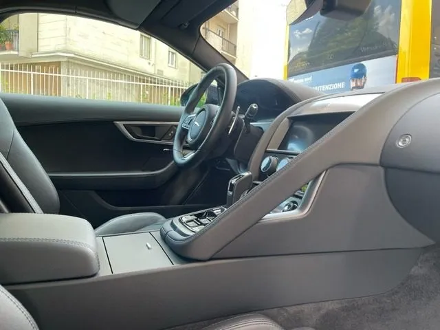 Jaguar F-Type 2.0 i4 300CV aut. Cabrio R-Dynamic *4.800 KM*, IVA - Foto 9