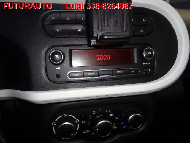 Renault Twingo 1.0 SCe Live - Foto 11