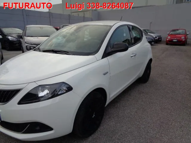Lancia Ypsilon 1.0 FireFly 5 porte S&S Hybrid Ecochic Silver - Foto 7