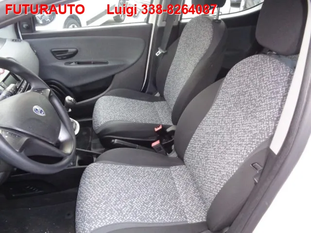Lancia Ypsilon 1.0 FireFly 5 porte S&S Hybrid Ecochic Silver - Foto 11