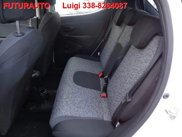 Lancia Ypsilon 1.0 FireFly 5 porte S&S Hybrid Ecochic Silver - Foto 12