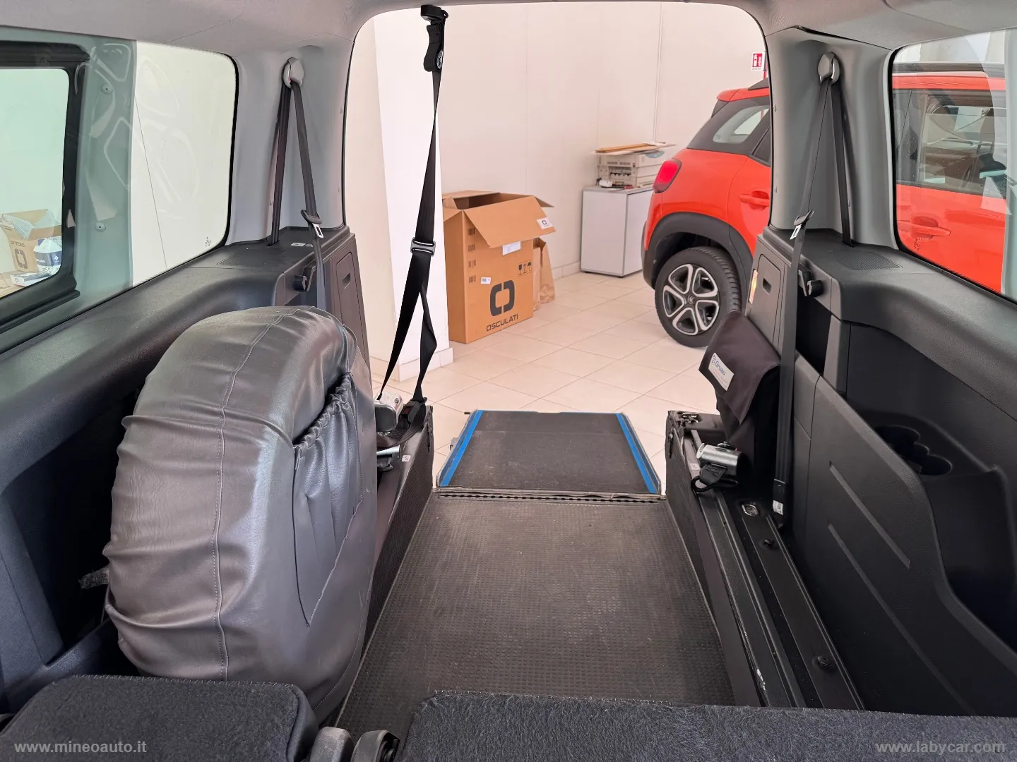 Volkswagen Caddy 2.0 TDI 102CV MAXI TRASPORTO DISABILE Volkswagen Caddy 2.0 TDI 102 CV Maxi Trasporto Disabile - Foto 24