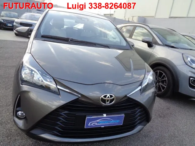 Toyota Yaris 1.5 5 porte Active - Foto 2