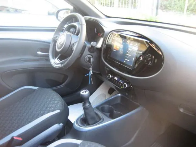 Toyota Aygo X 1.0 VVT-I 72 CV 5P TREND AIR - Foto 4