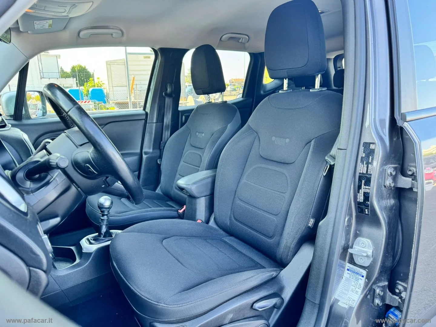 Jeep Renegade Renegade 2.0 Mjt 140CV 4WD AD. 75th Ann. - Foto 9