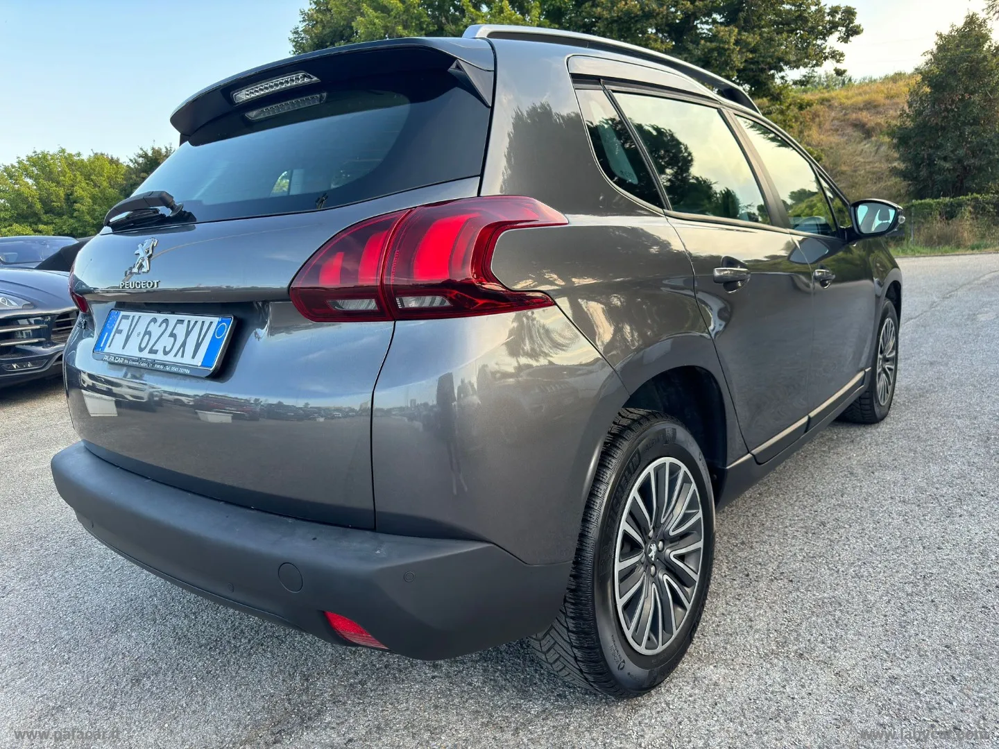 Peugeot 2008 2008 BlueHDi 100 S&S GT Line - Foto 4