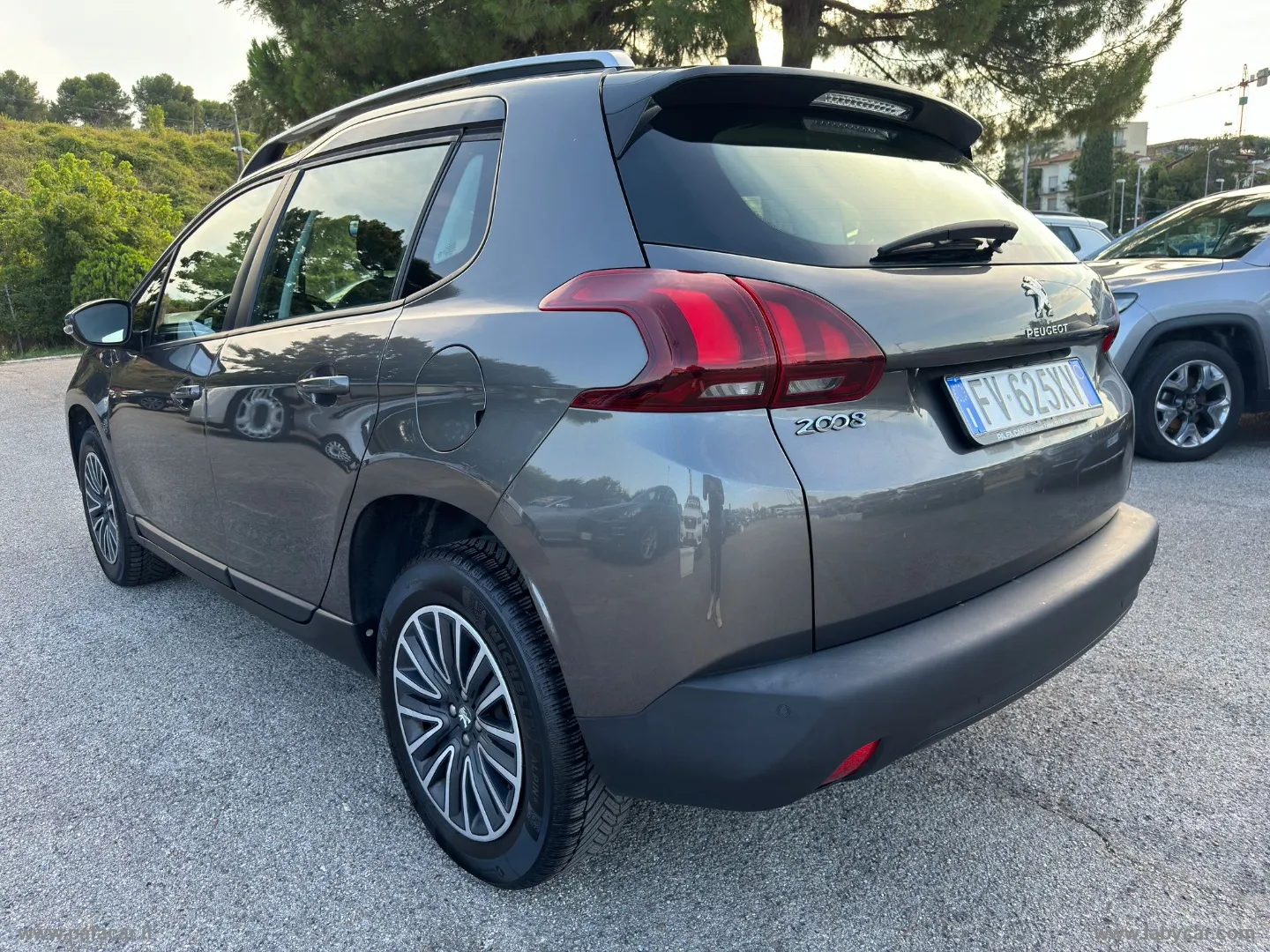Peugeot 2008 2008 BlueHDi 100 S&S GT Line - Foto 7