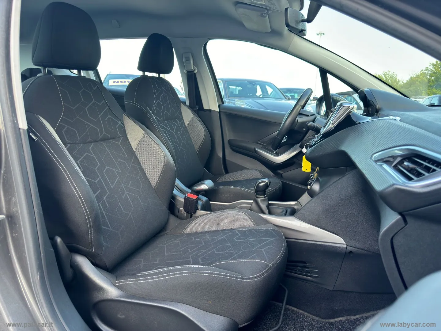 Peugeot 2008 2008 BlueHDi 100 S&S GT Line - Foto 15