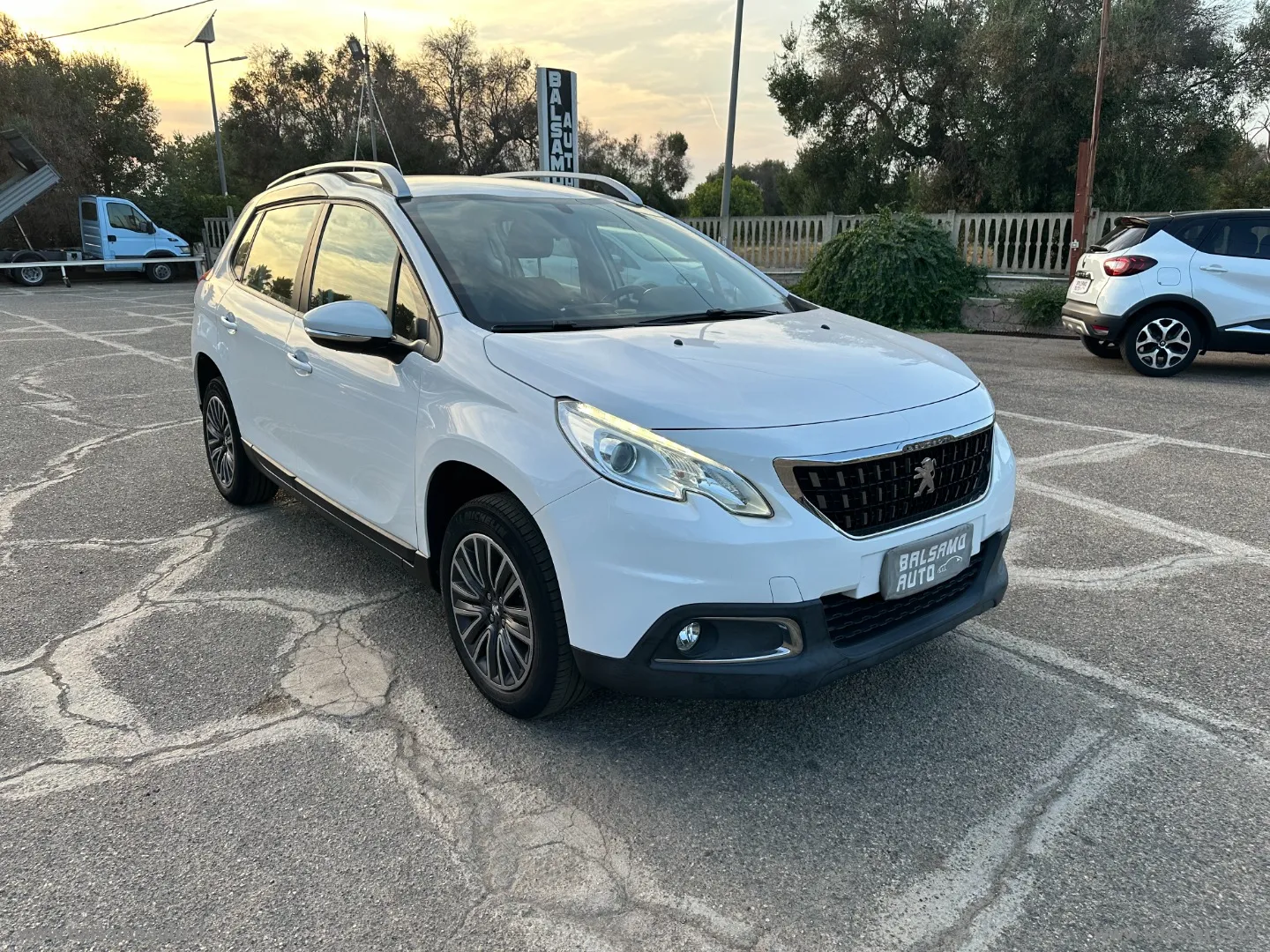 Peugeot 2008 2008 BlueHDi 100 Allure - Foto 3