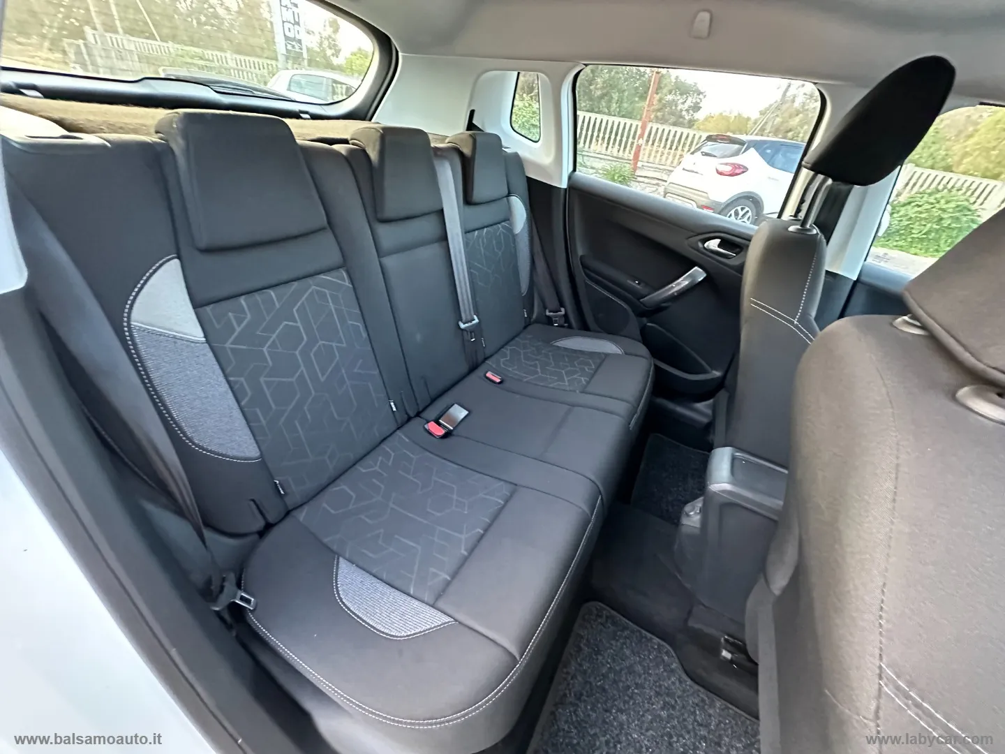 Peugeot 2008 2008 BlueHDi 100 Allure - Foto 12