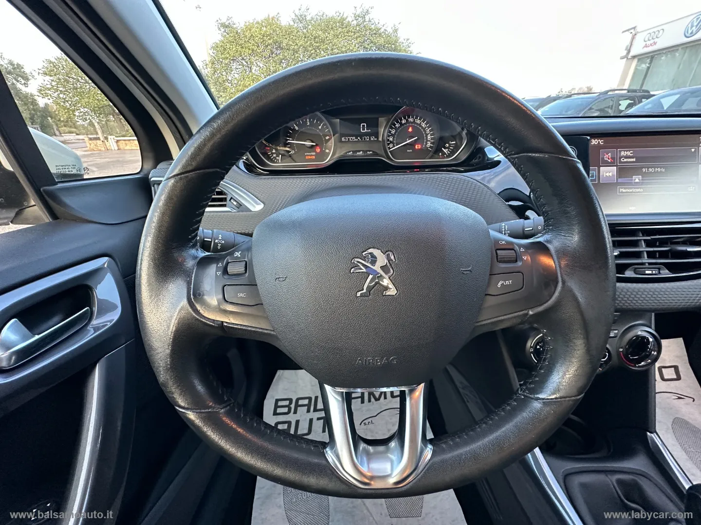 Peugeot 2008 2008 BlueHDi 100 Allure - Foto 19