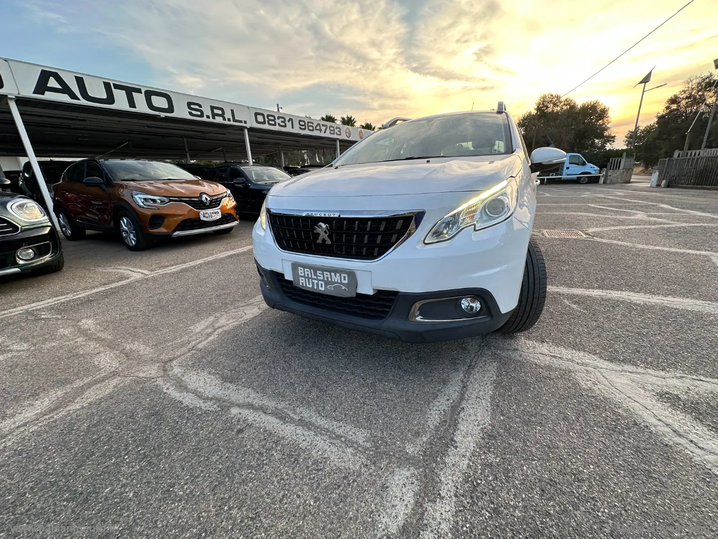 Peugeot 2008 2008 BlueHDi 100 Allure - Foto 36