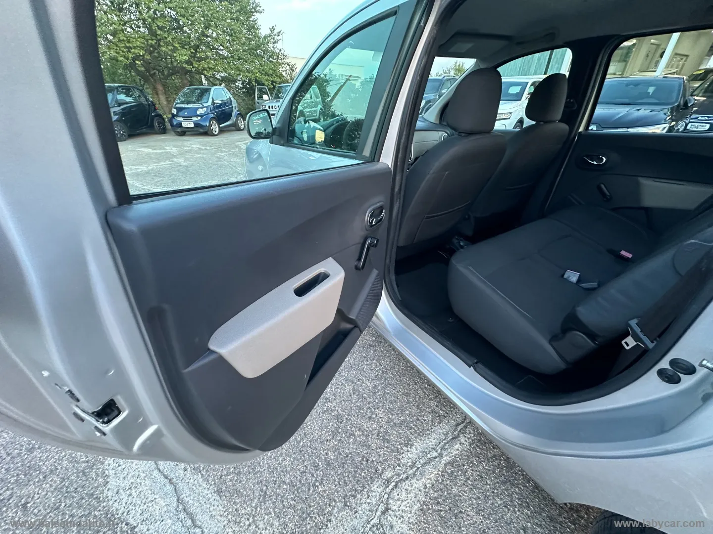 Dacia Lodgy Lodgy 1.5 dCi 8V 110 CV 5 posti Lauréate - Foto 20