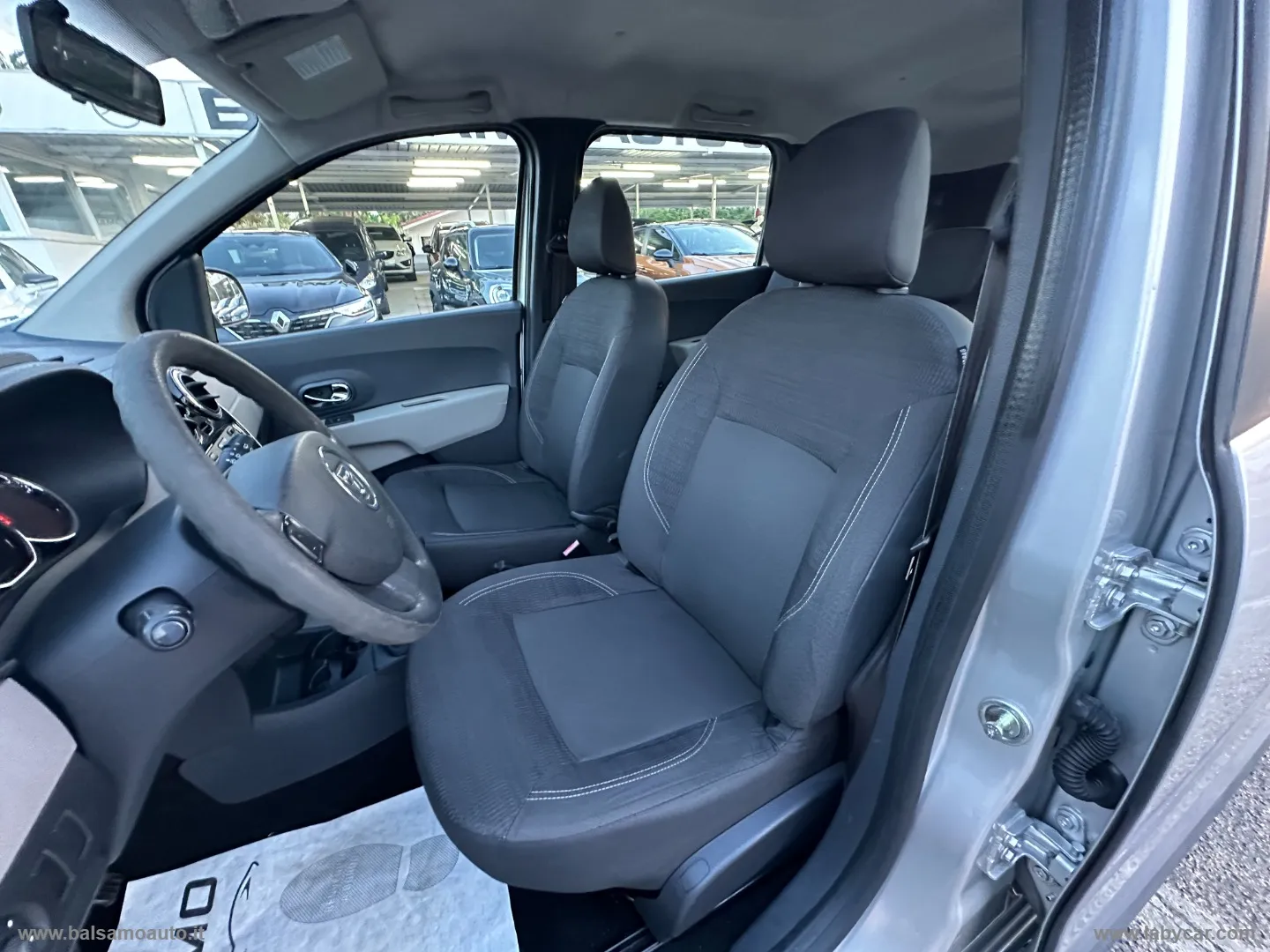 Dacia Lodgy Lodgy 1.5 dCi 8V 110 CV 5 posti Lauréate - Foto 24