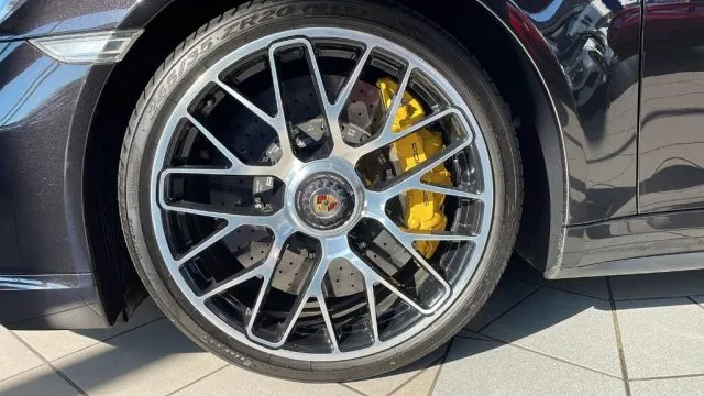 Porsche 911 3.8 Turbo S Cabriolet 911 560CV Tag.Uff.+Garanzia - Foto 4