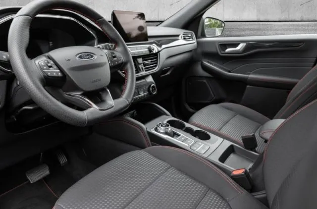 Ford Kuga Kuga 2.0 EcoBlue 120 CV aut. 2WD ST-Line - Foto 409