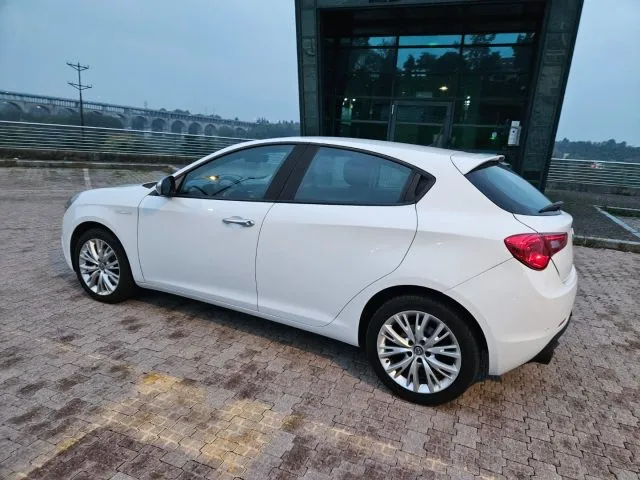 Alfa Romeo Giulietta Giulietta 1.6 JTDm 120 CV Super - Foto 9