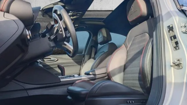 Alfa romeo giulia - dettaglio 15