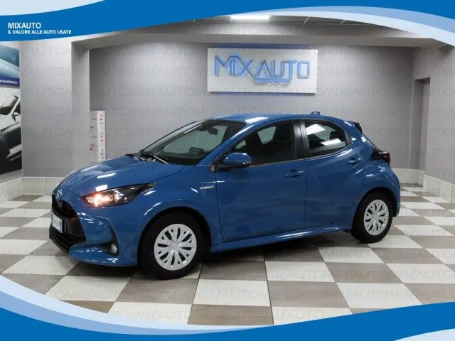 Toyota Yaris Hybrid 1.5 5 Porte Active AUT EU6 - Foto 2