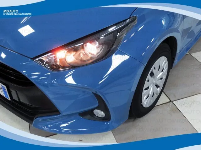 Toyota Yaris Hybrid 1.5 5 Porte Active AUT EU6 - Foto 13