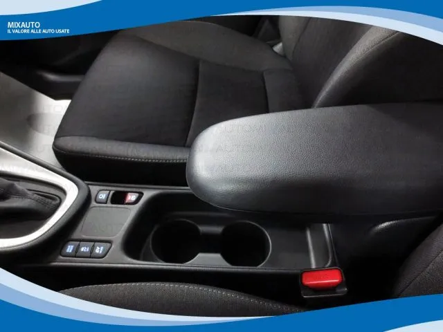 Toyota Yaris Hybrid 1.5 5 Porte Active AUT EU6 - Foto 24