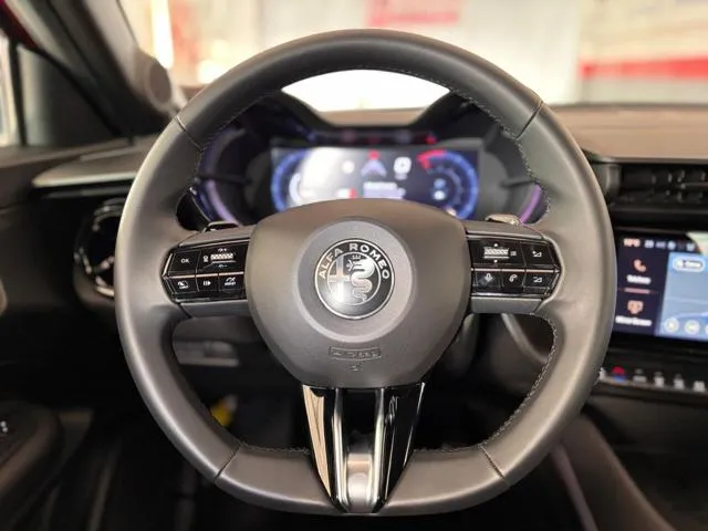Alfa Romeo Junior 1.2 136 CV Hybrid eDCT6 Speciale - Foto 6
