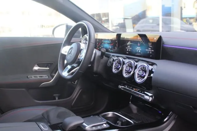 Mercedes-benz cla 180 - dettaglio 6