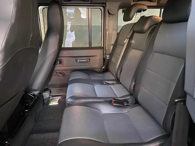 Land rover Defender 110 2.2 TD4 Station Wagon Adventure Edition N1 - Foto 6