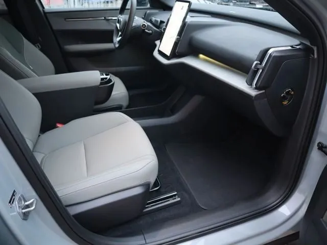 Volvo ex30 - dettaglio 150