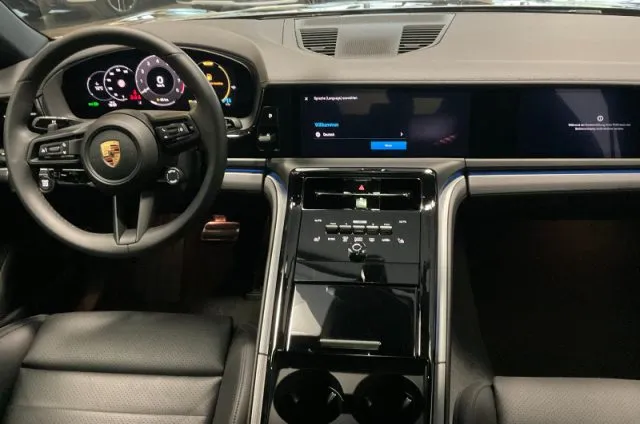 Porsche panamera - dettaglio 36