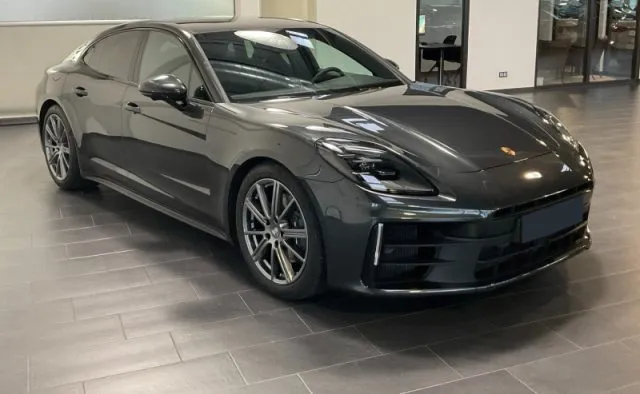 Porsche panamera - dettaglio 156